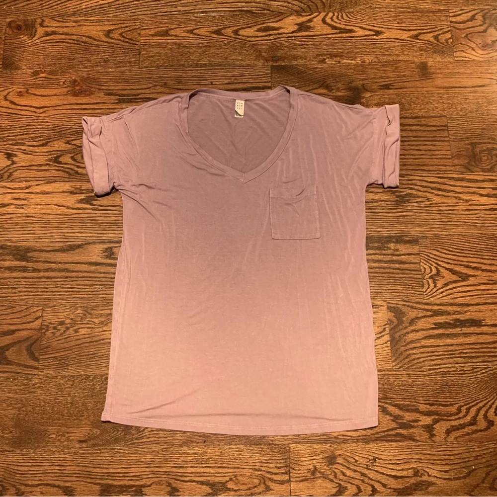 Flamingo Brand Purple Pocket V-Neck T-shirt Womens Size Small USA Made